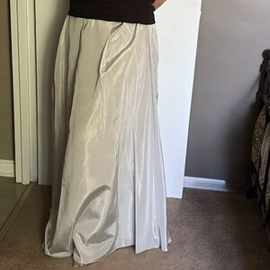 Laundry By Shelli Segal Silver Floor Length Skirt